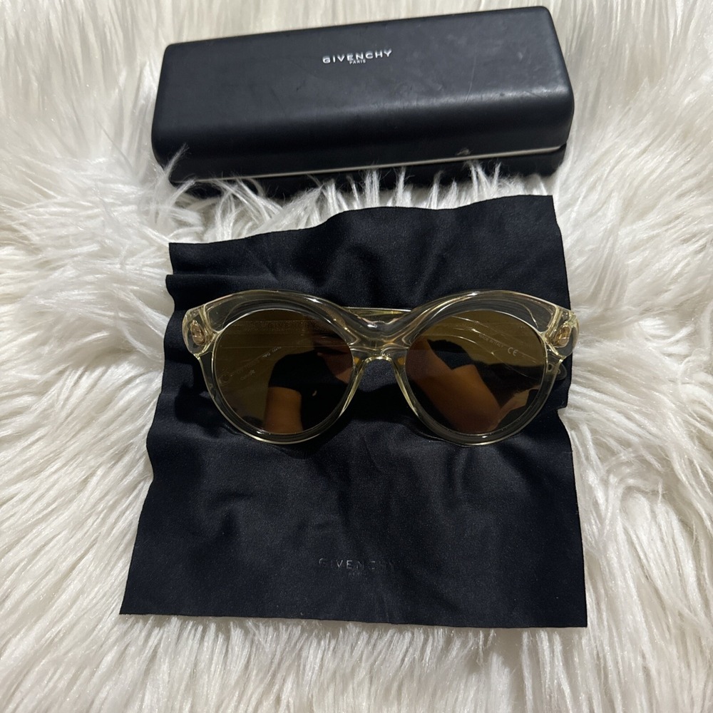 givenchy GV 7050/S Fancy Woman's Sunglasses Yellow Italy W Box Excellent Conditi